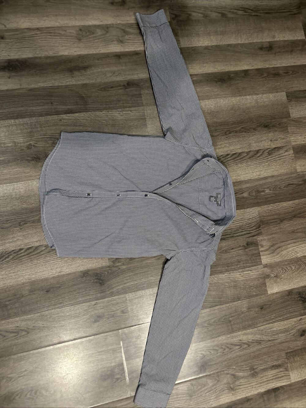 Youth Medium 10/12 Van Heusen Flex Button Up